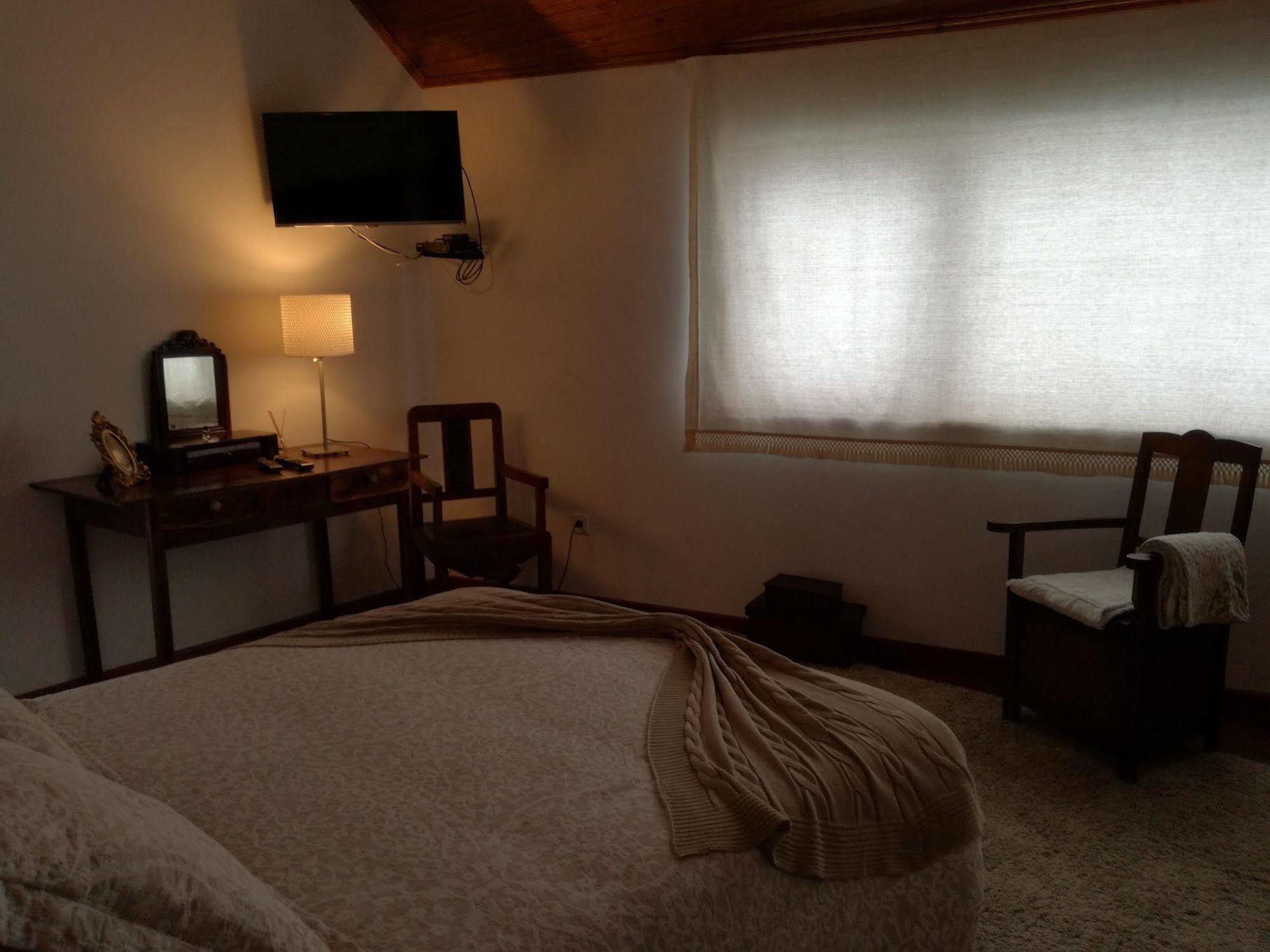 O Ze Ja Dormiu Aqui Villa Celeiros Kültér fotó