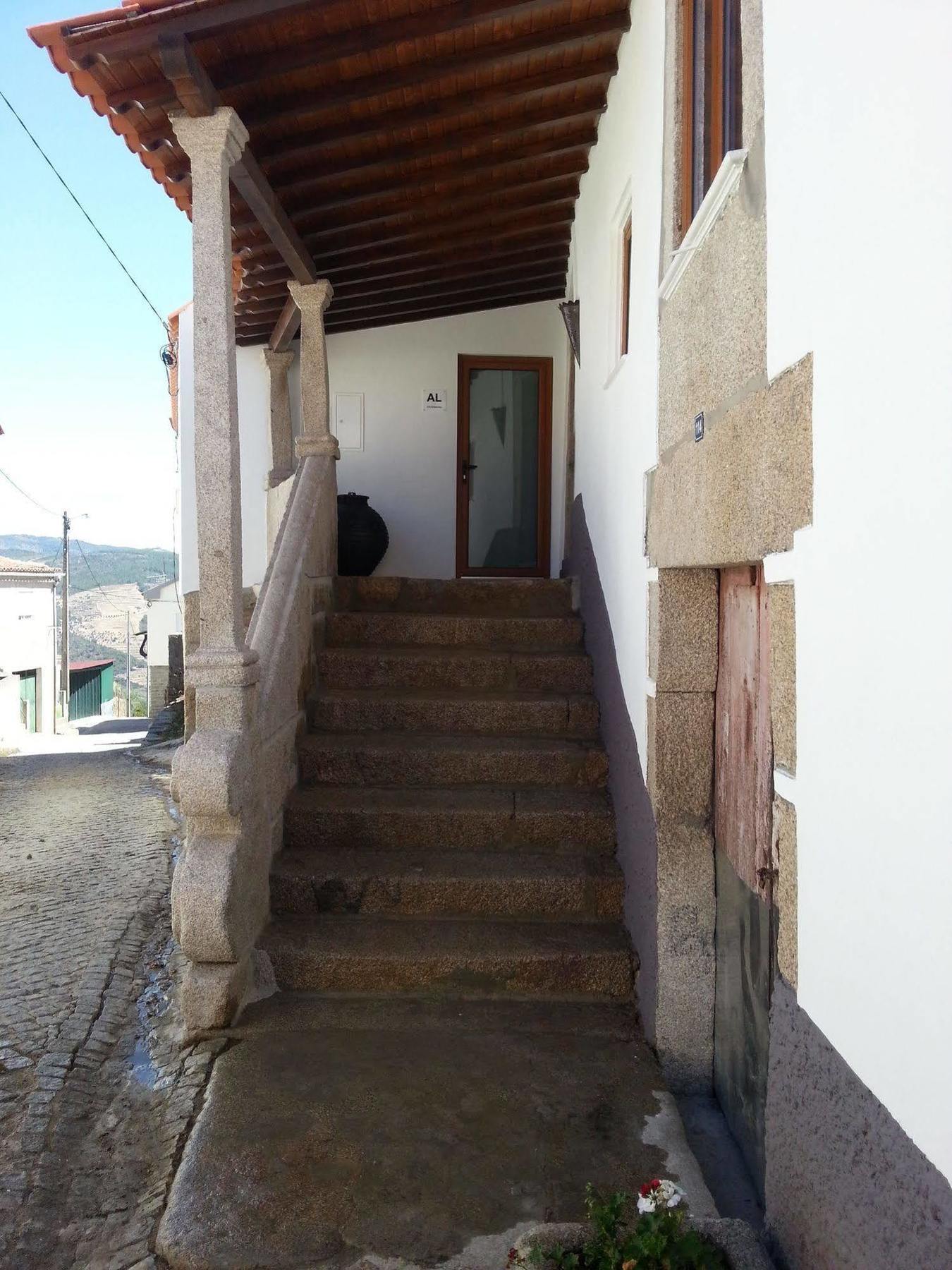 O Ze Ja Dormiu Aqui Villa Celeiros Kültér fotó